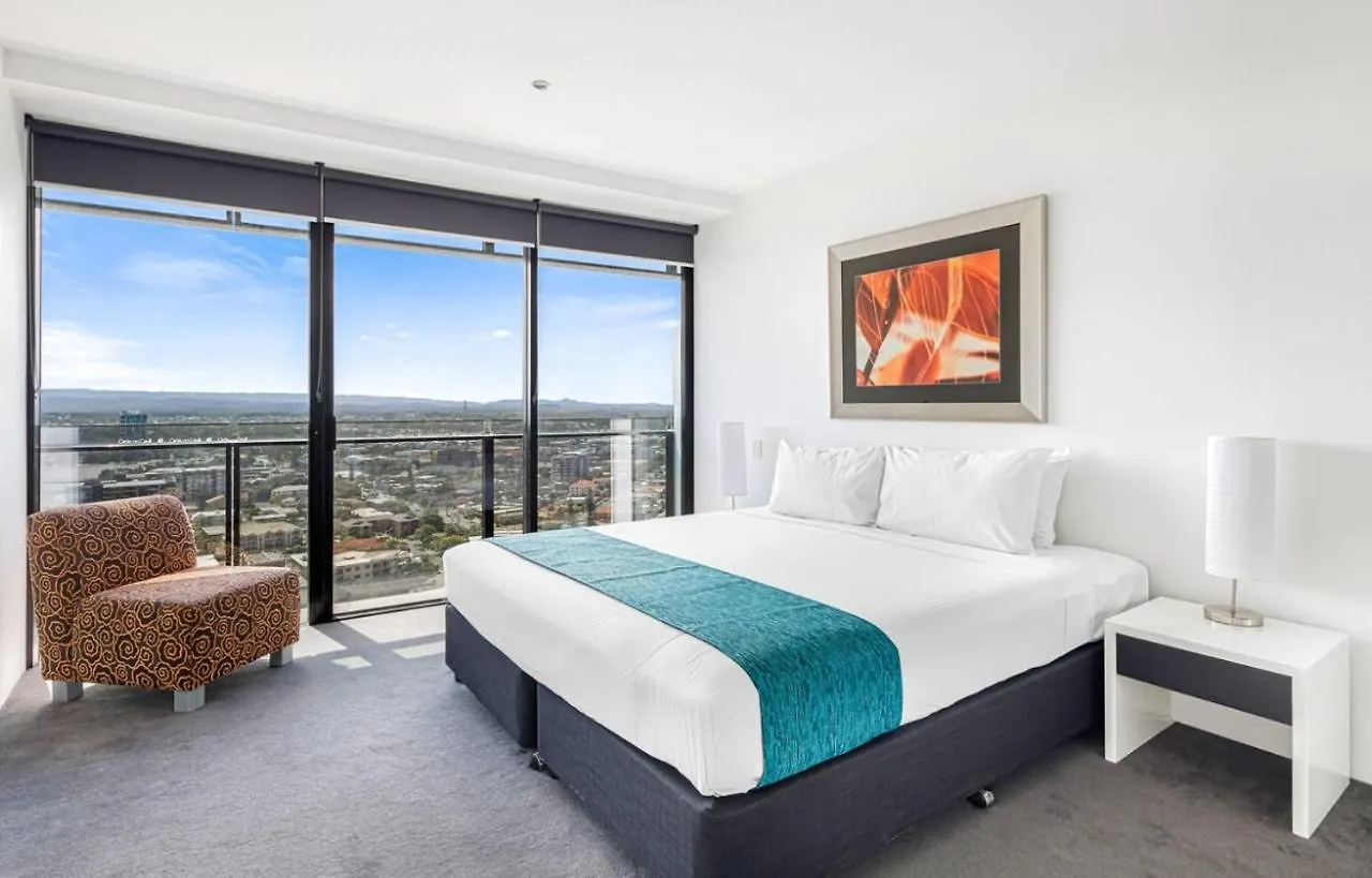 Circle On Cavill - Hosted By Coastal Letting Apartment Gold Coast
