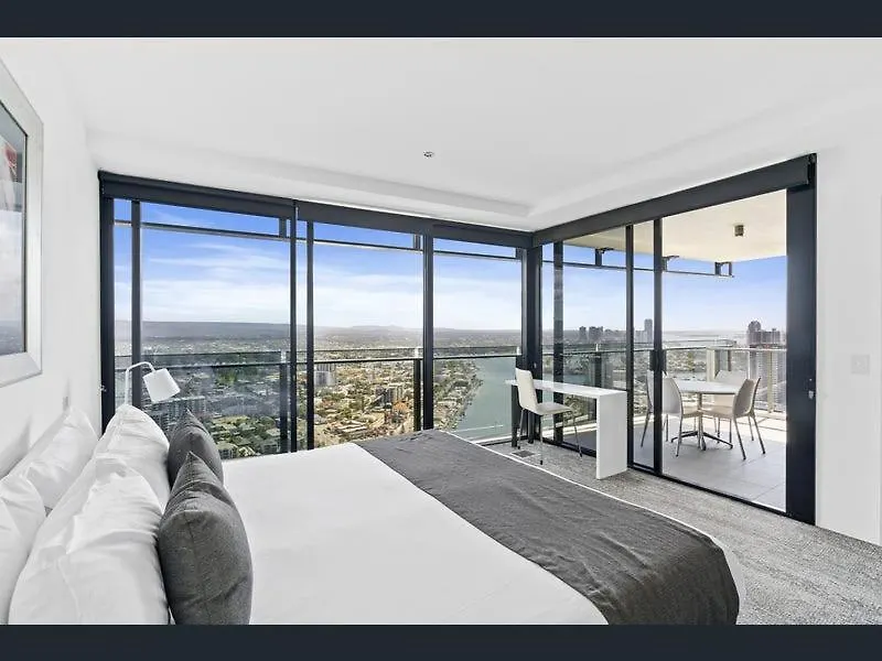 Circle On Cavill - Hosted By Coastal Letting Apartment Gold Coast