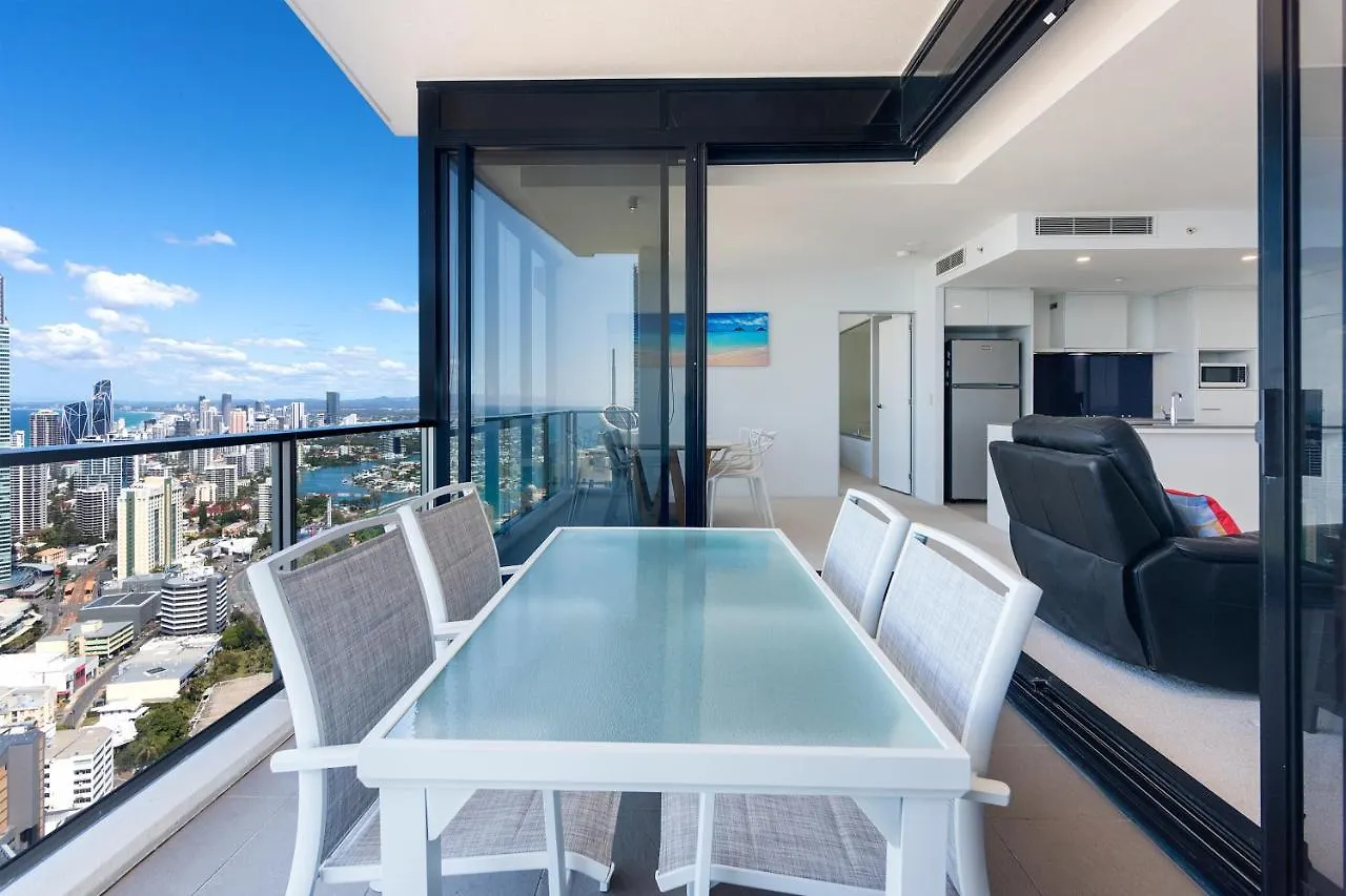 Circle On Cavill - Hosted By Coastal Letting Apartment Gold Coast Australia