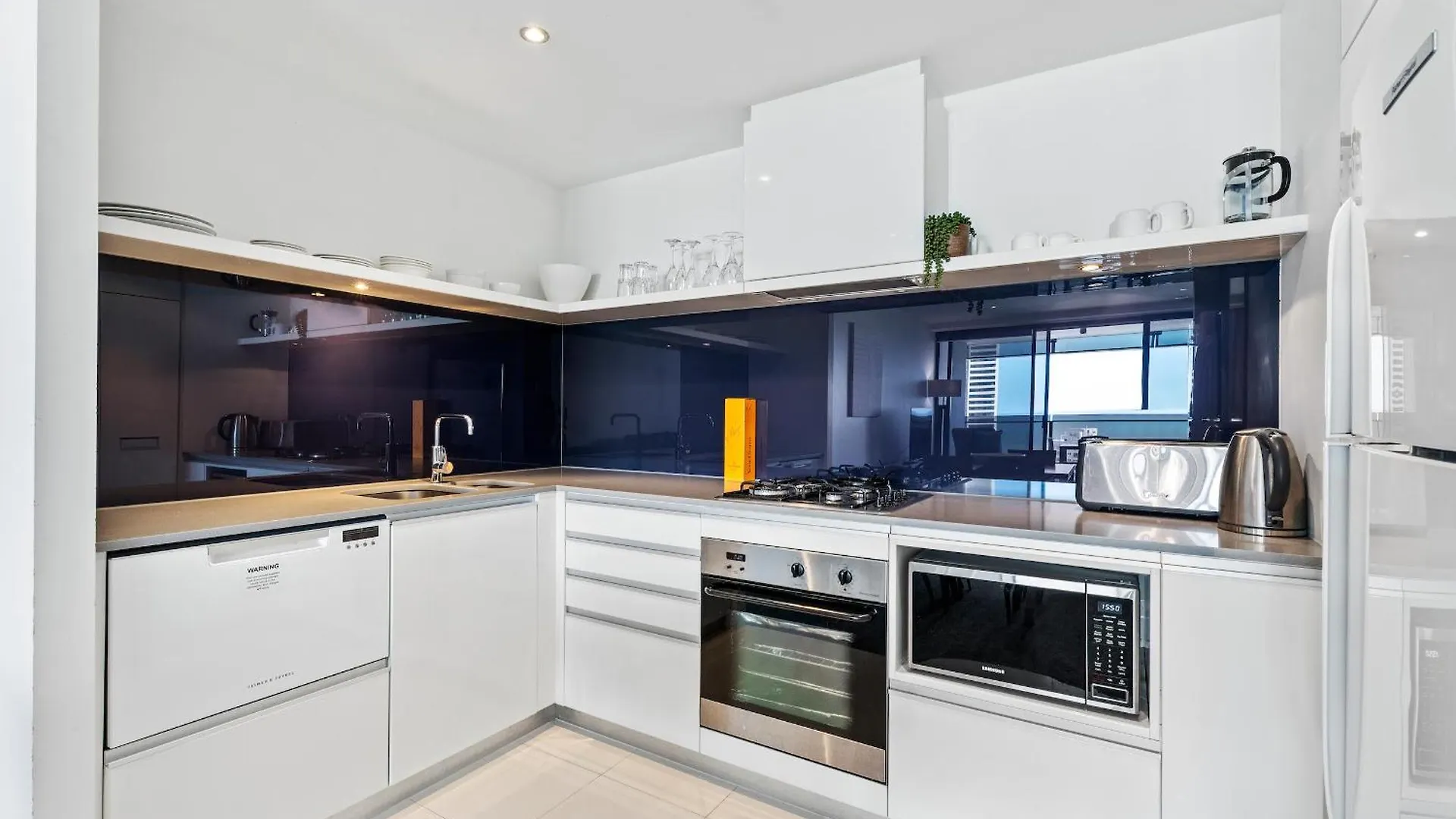 Circle On Cavill - Hosted By Coastal Letting Apartment Gold Coast 0*,  Australia