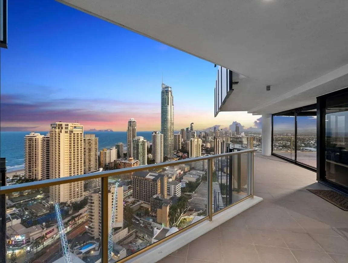 Circle On Cavill - Hosted By Coastal Letting Apartment Gold Coast