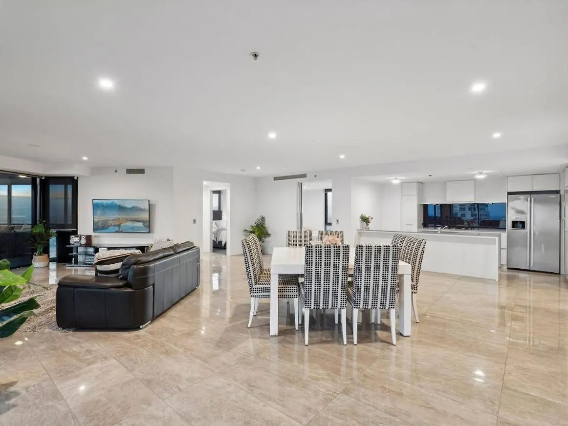 Circle On Cavill - Hosted By Coastal Letting Apartment Gold Coast