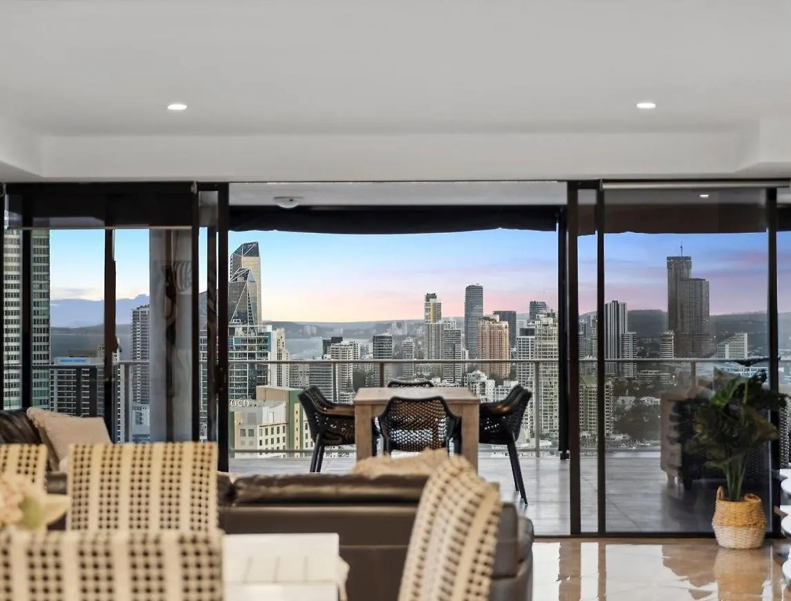 Circle On Cavill - Hosted By Coastal Letting Apartment Gold Coast Australia