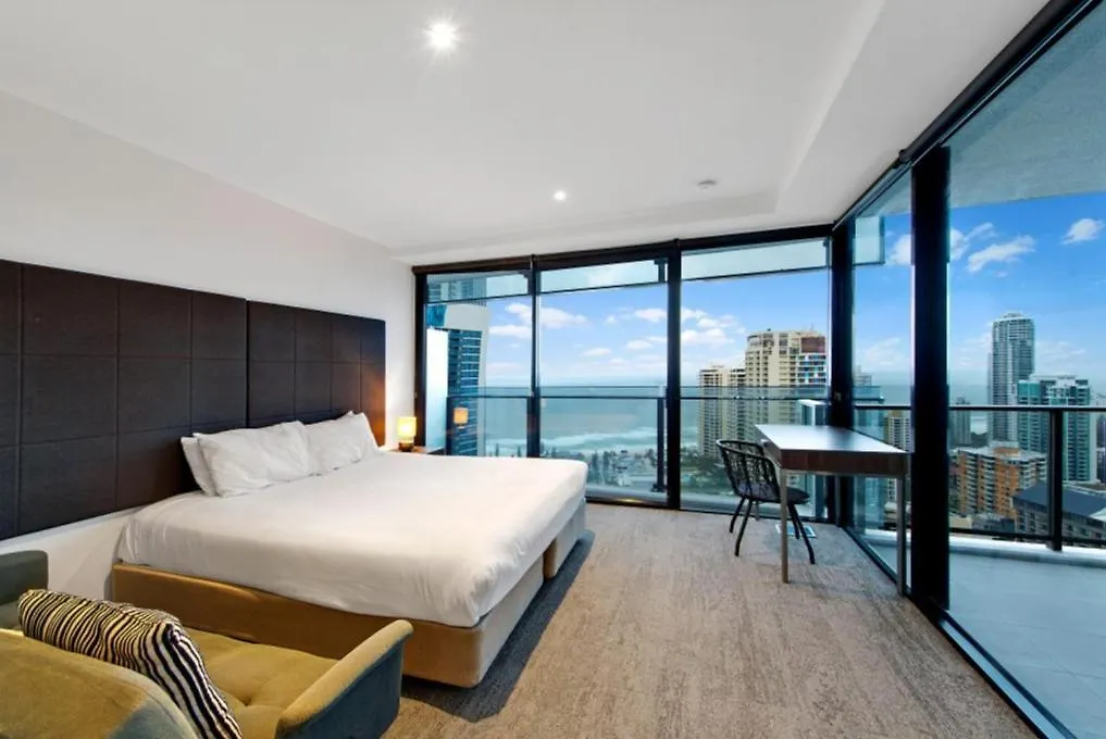 Circle On Cavill - Hosted By Coastal Letting Apartment Gold Coast
